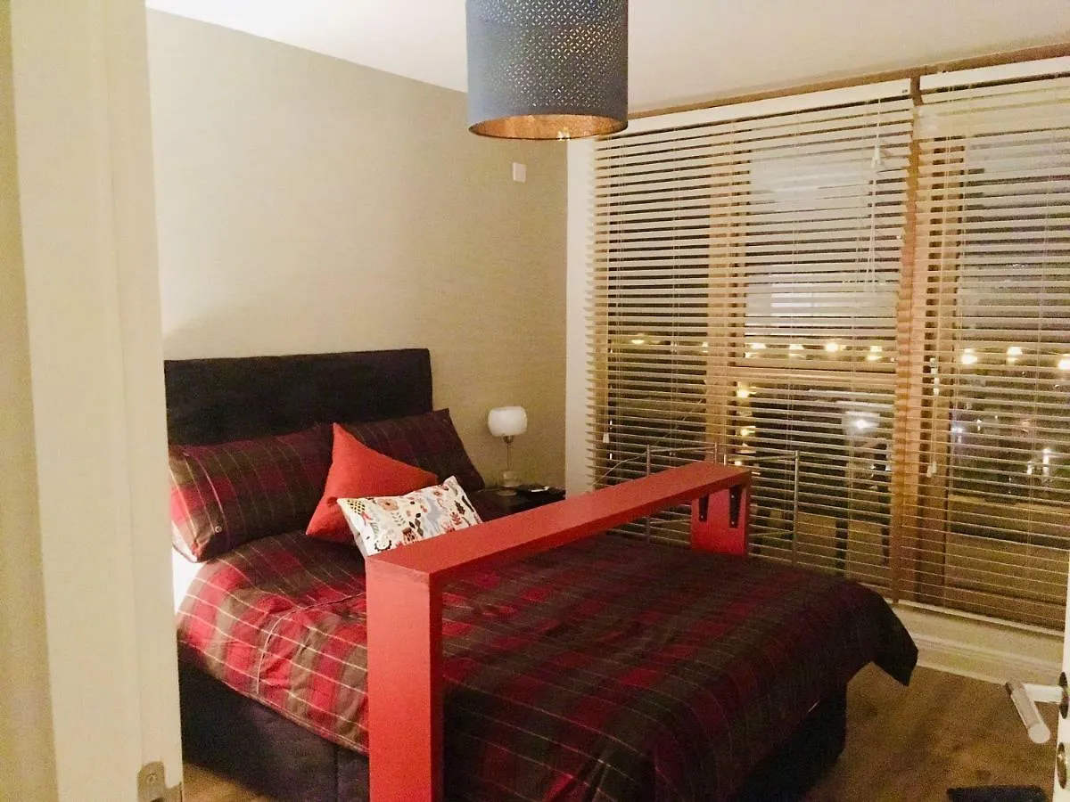 Bed & Breakfast Deluxe Double Room In Modern B&B Apartment Close To Rds & Dublin Centre