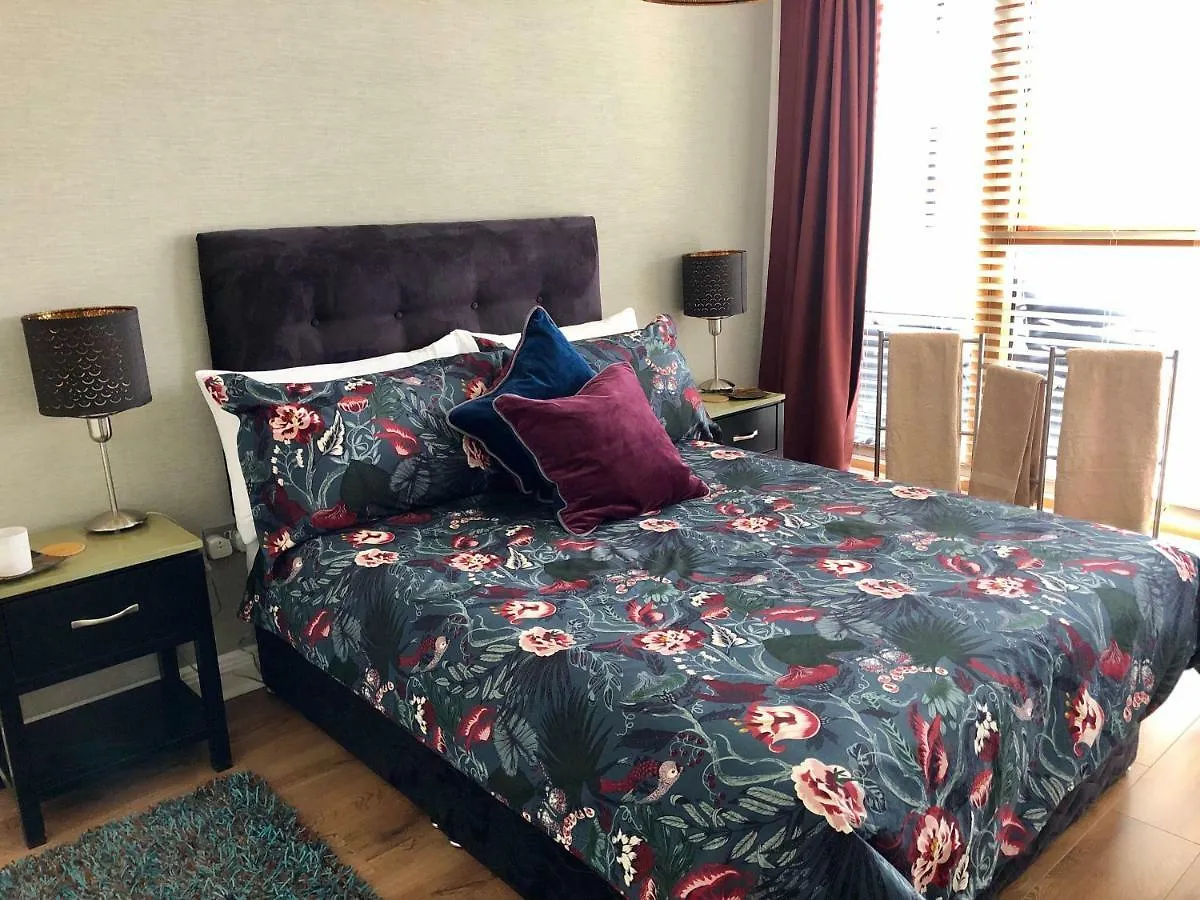 Deluxe Double Room In Modern B&B Apartment Close To Rds & Dublin Centre Ireland